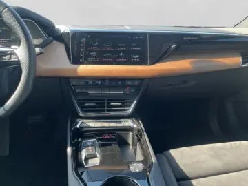 AUDI e-tron GT Q B&O LM21