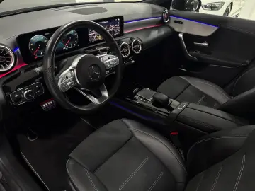 MERCEDES-BENZ CLA 200 AMG-Line