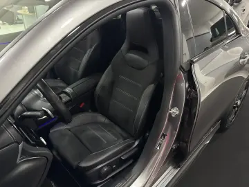 MERCEDES-BENZ CLA 200 AMG-Line