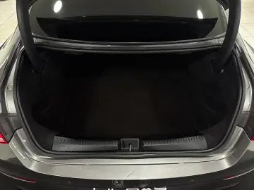 MERCEDES-BENZ CLA 200 AMG-Line