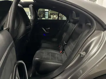 MERCEDES-BENZ CLA 200 AMG-Line