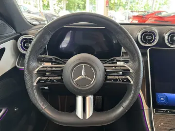 MERCEDES-BENZ C 300 d 4M AMG-LiNE PANO DiSTRO 360  HuD