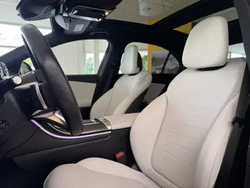 MERCEDES-BENZ C 300 d 4M AMG-LiNE PANO DiSTRO 360  HuD