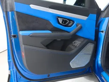 LAMBORGHINI Urus 4.0 V8 Autom.