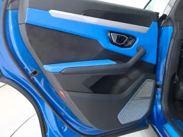 LAMBORGHINI Urus 4.0 V8 Autom.