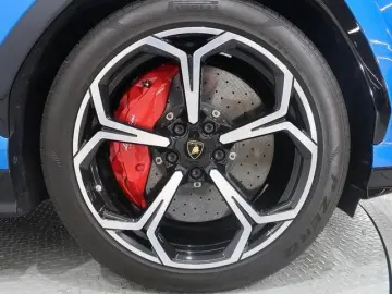 LAMBORGHINI Urus 4.0 V8 Autom.