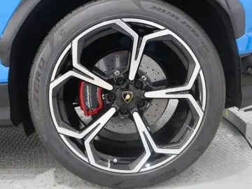 LAMBORGHINI Urus 4.0 V8 Autom.