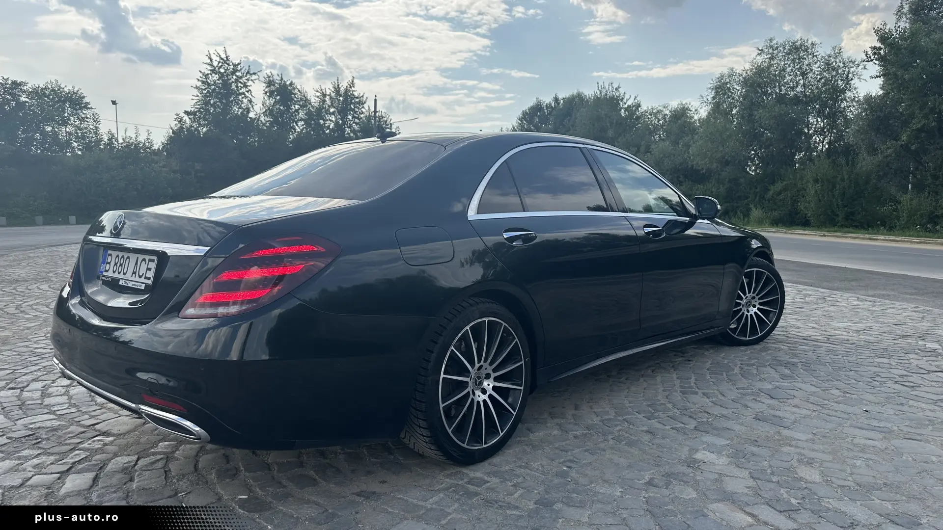 Mercedes-Benz S 400