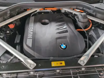 BMW X5 xDrive50e M Sport Navi Harman K Kamera LED