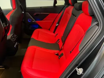 BMW M5 Touring Ultimate   Keramik   Frozen Black
