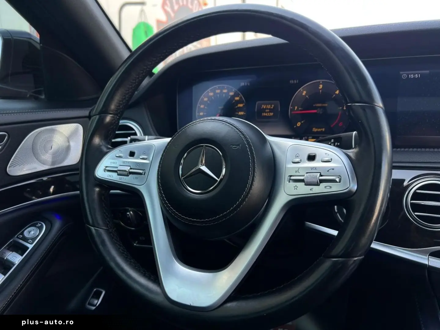 Mercedes-Benz S