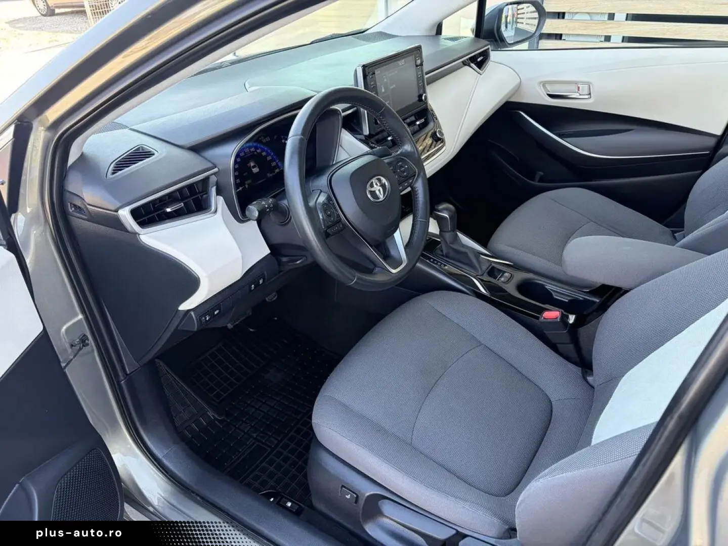 Toyota Corolla 1.8 Hev Business Plus