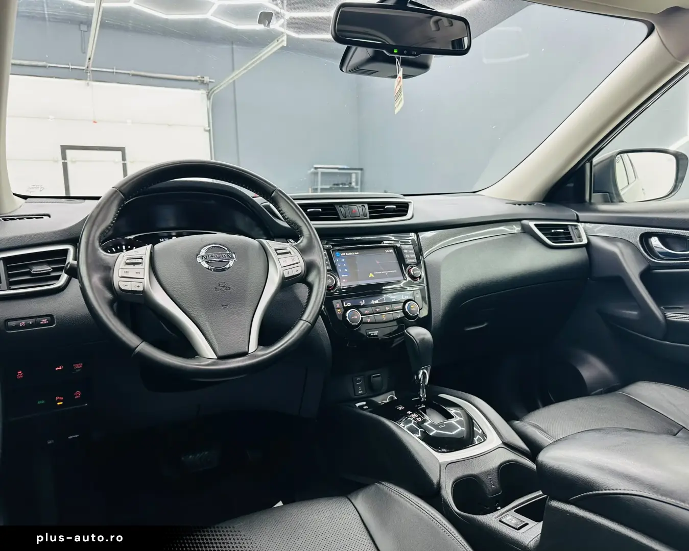 NISSAN X-TRAIL 2017 2.0D E6 Garantie 12 Luni Rate Avans 0 Do