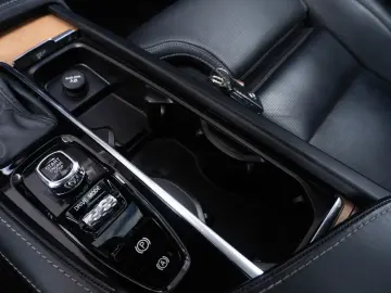 Volvo S90 T4 INSCRIPTION