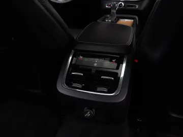 Volvo S90 T4 INSCRIPTION