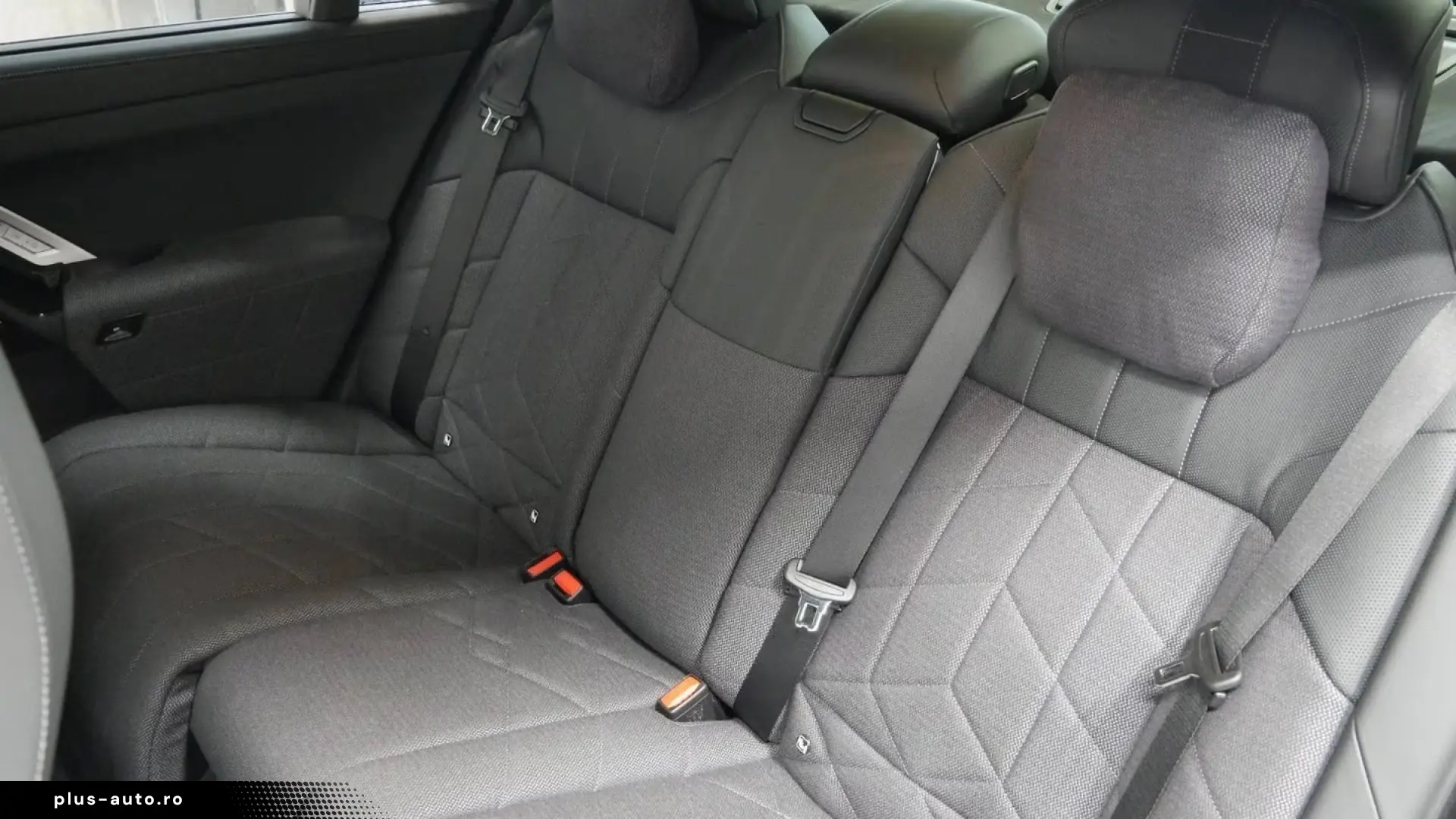 BMW 750e xDrive M Sport - Executive Lounge - Sky Lounge