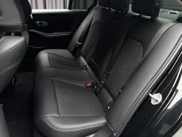 BMW 320d Xdrive   facelift   full LED
