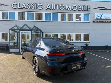 BMW 750 e xDrive M Sport Pro Fond Enter UPE180.000€