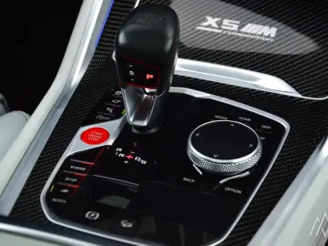 BMW X5 M Competition 625 PS SkyLounge   Massage