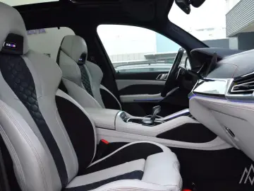 BMW X5 M Competition 625 PS SkyLounge   Massage