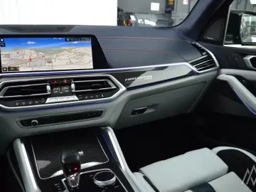 BMW X5 M Competition 625 PS SkyLounge   Massage