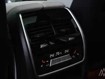 BMW X5 M Competition 625 PS SkyLounge   Massage