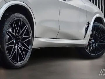 BMW X5 M Competition 625 PS SkyLounge   Massage