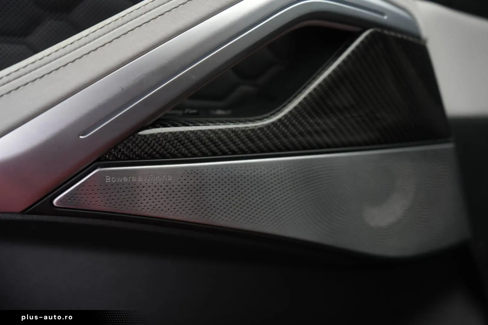 BMW X6 M Competition Laser HUD Skytop B&W