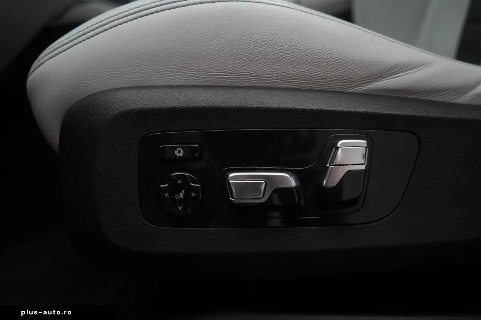 BMW X6 M Competition Laser HUD Skytop B&W