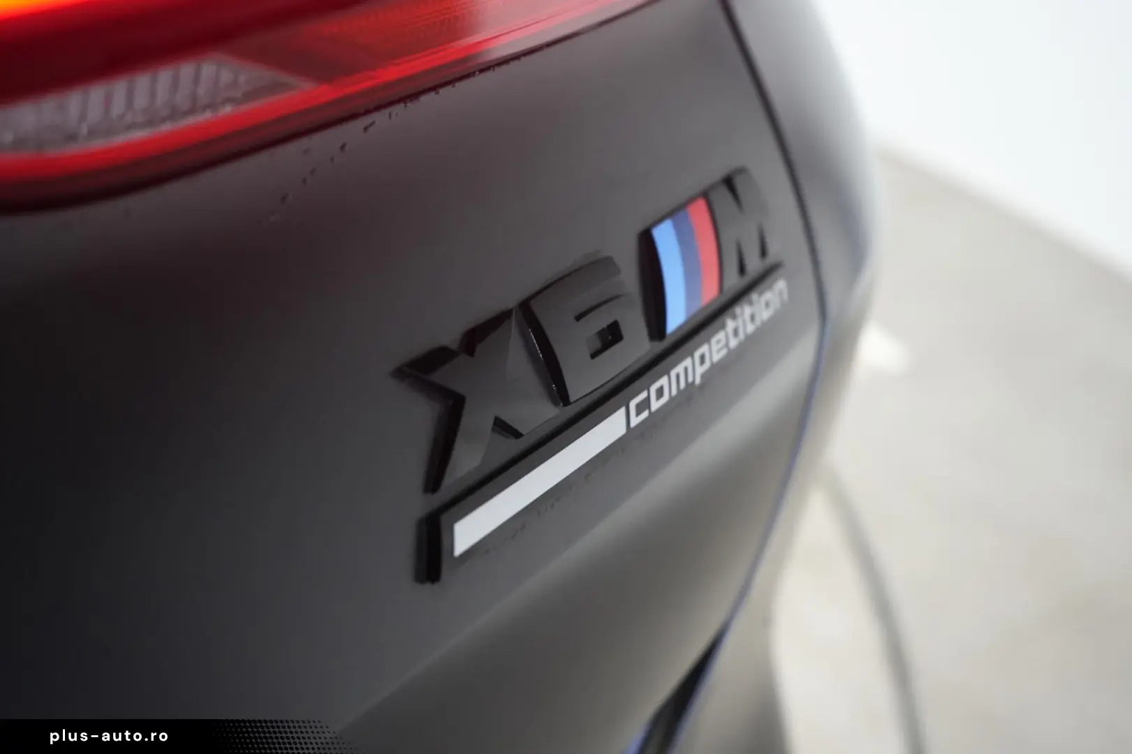 BMW X6 M Competition Laser HUD Skytop B&W