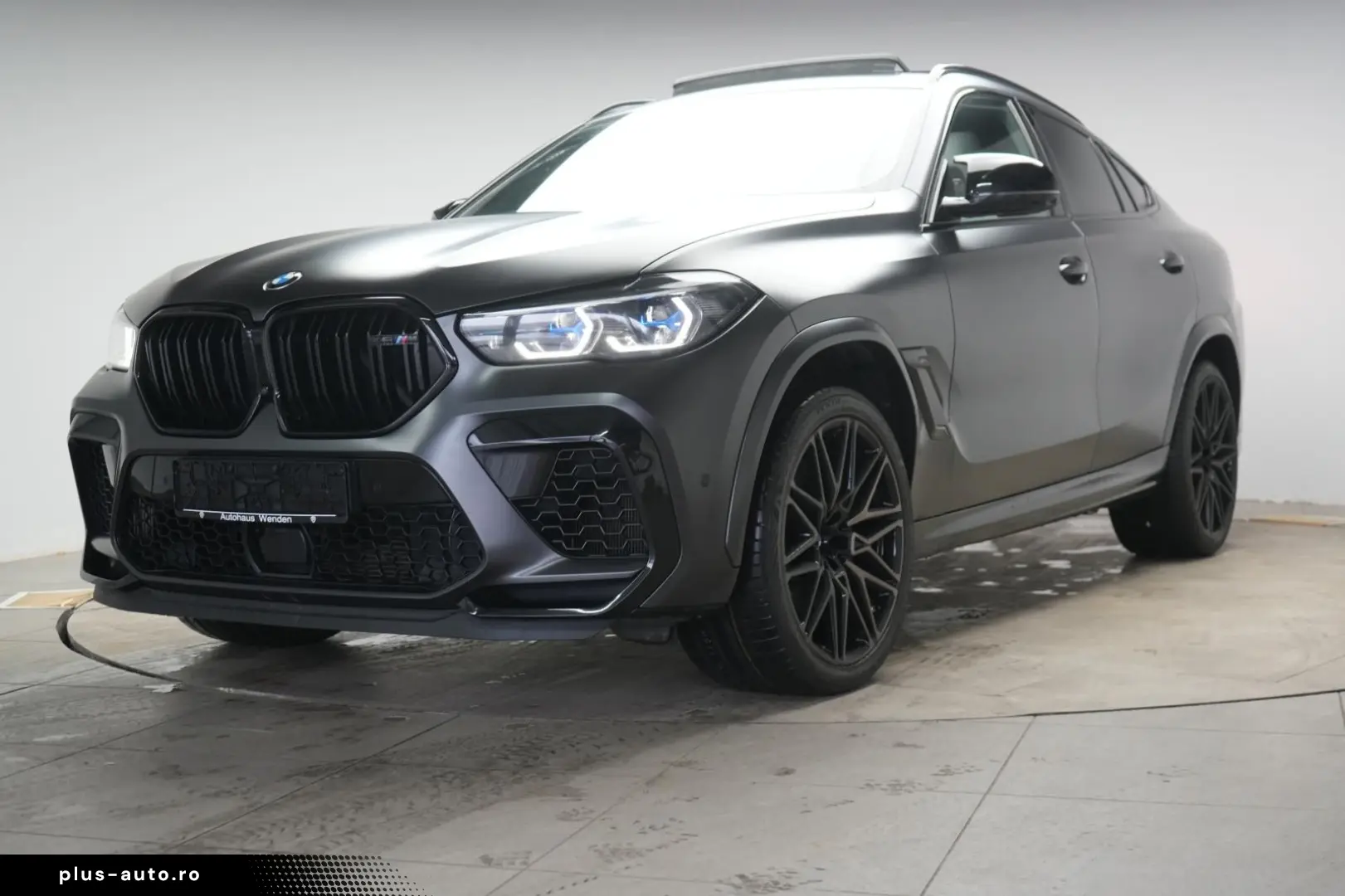 BMW X6 M Competition Laser HUD Skytop B&W