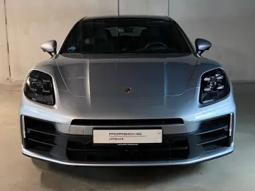 PORSCHE Panamera 4 E-Hybrid   Sportabgas   InnoDrive