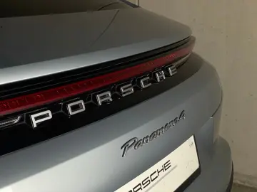PORSCHE Panamera 4 E-Hybrid   Sportabgas   InnoDrive