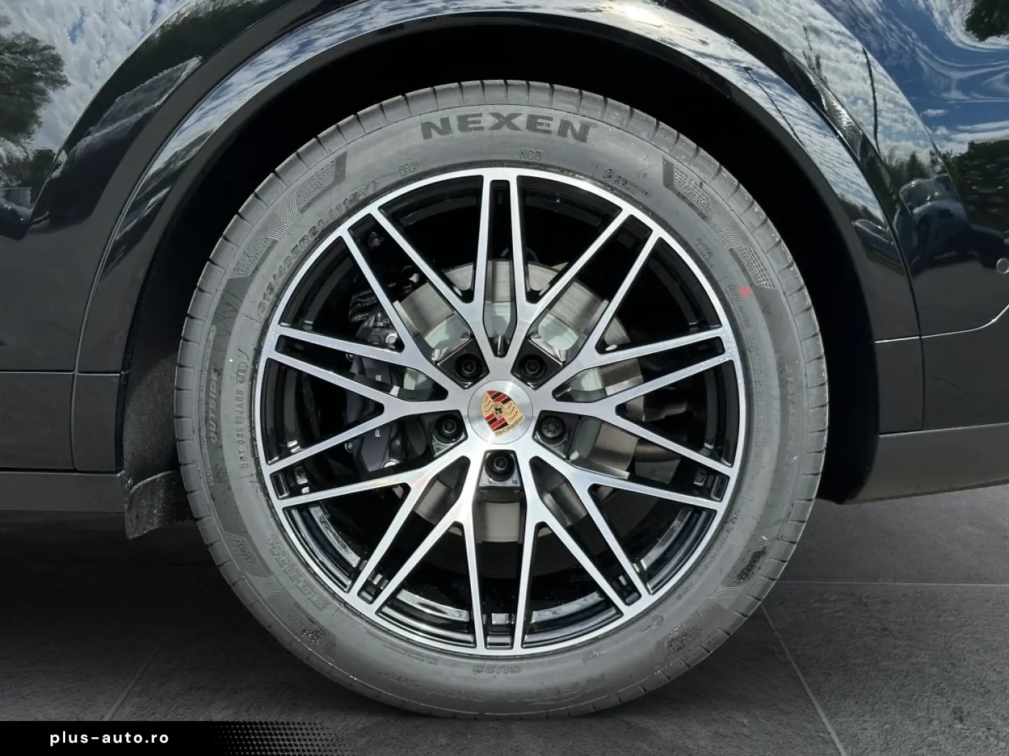 PORSCHE Cayenne E-Hybrid   Panorama