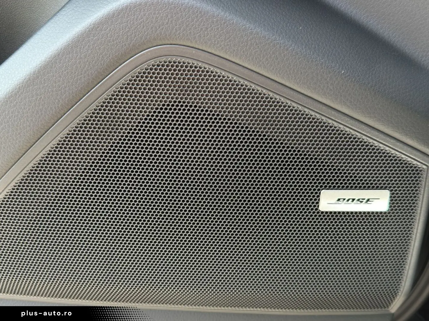 PORSCHE Cayenne E-Hybrid   Panorama