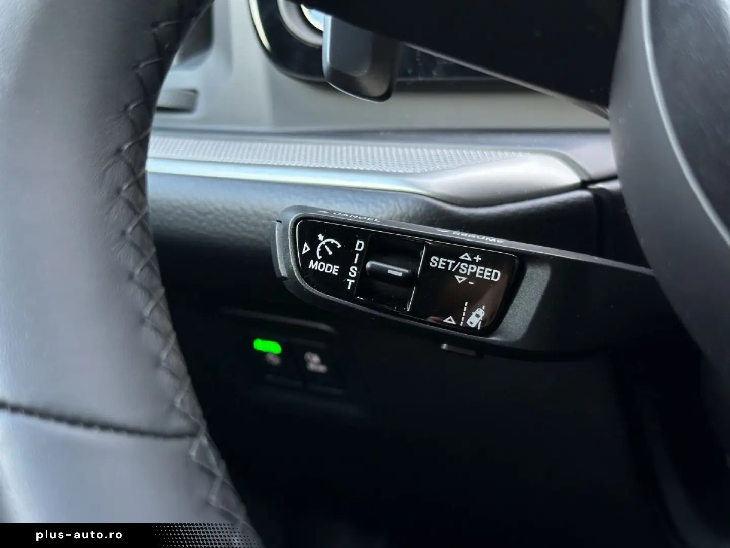 PORSCHE Cayenne E-Hybrid   Panorama