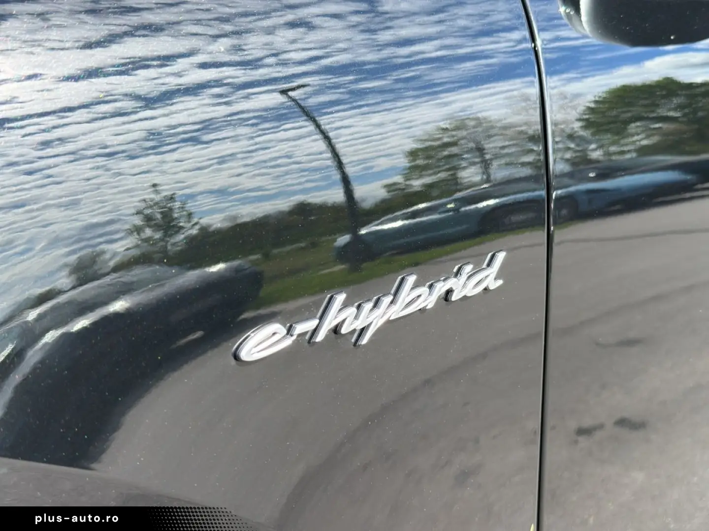 PORSCHE Cayenne E-Hybrid   Panorama