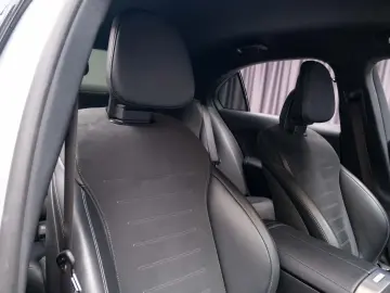Mercedes-Benz C 300e
