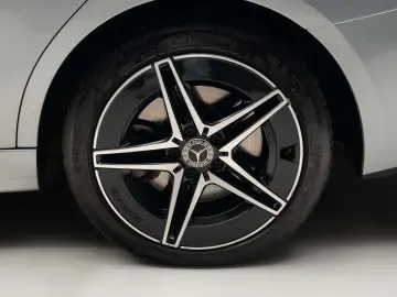 Mercedes-Benz C 300e