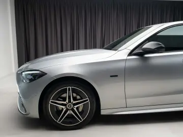 Mercedes-Benz C 300e