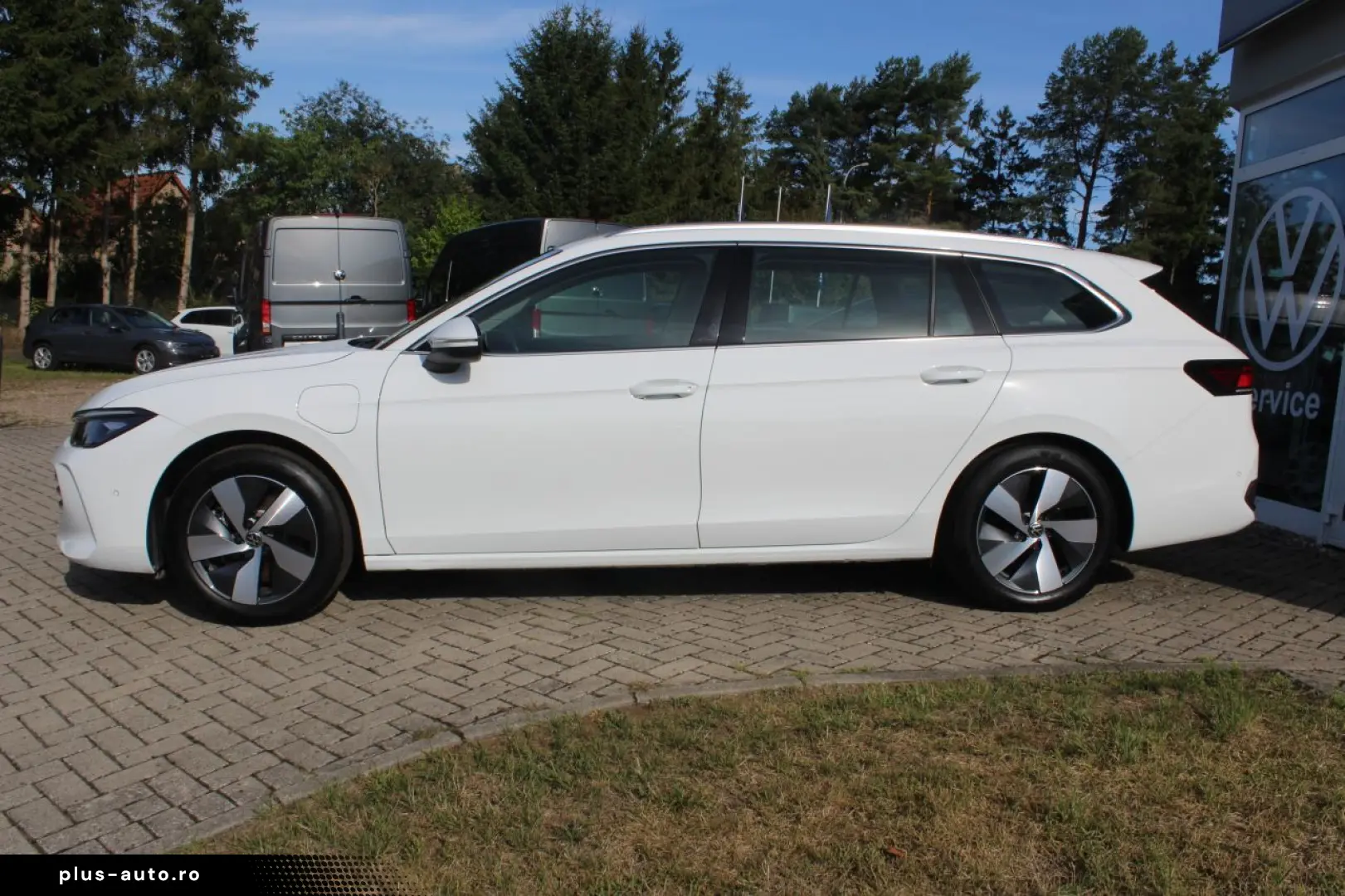 VW Passat Business Variant 1.5 eHybrid DSG LED Rfk