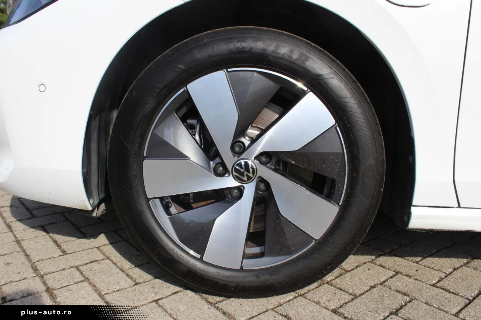 VW Passat Business Variant 1.5 eHybrid DSG LED Rfk