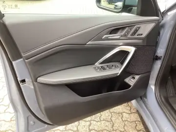 BMW X1 xDrive 30e M-Sport  H&K HUD