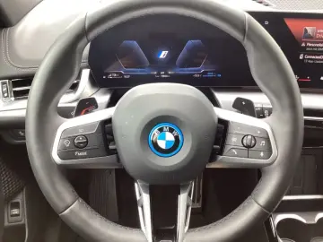 BMW X1 xDrive 30e M-Sport  H&K HUD