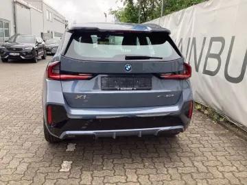 BMW X1 xDrive 30e M-Sport  H&K HUD