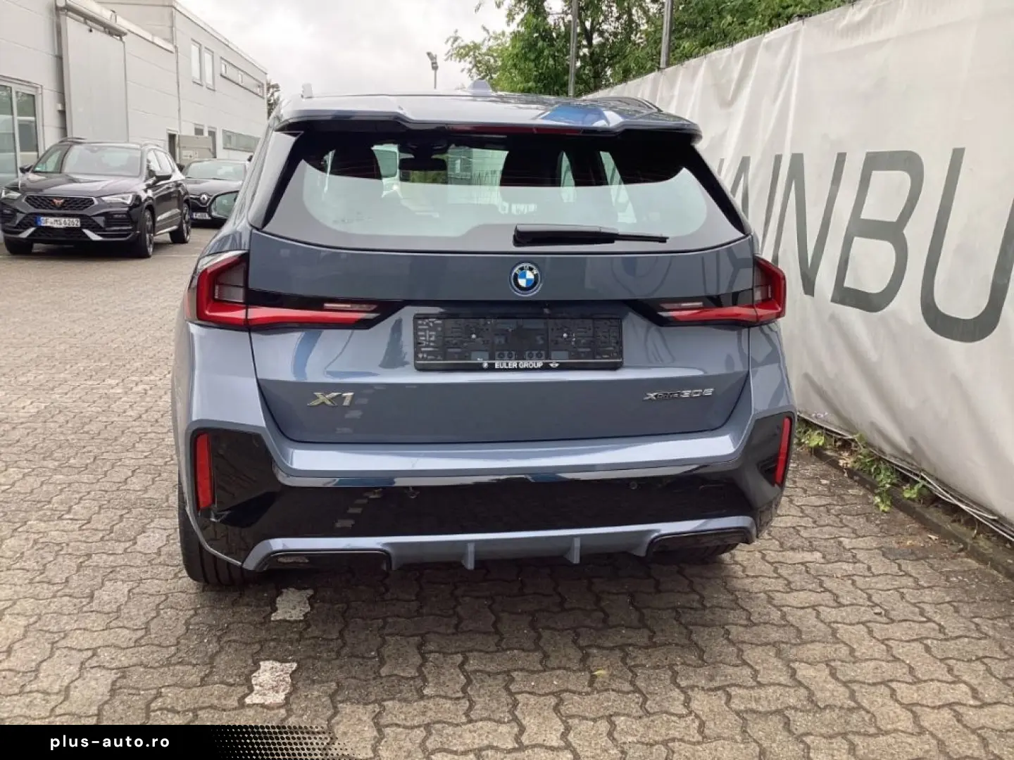 BMW X1 xDrive 30e M-Sport  H&K HUD