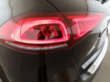 MERCEDES-BENZ GLE 400 d 4M AMG NIGHT AIRMATIC PANO 3…