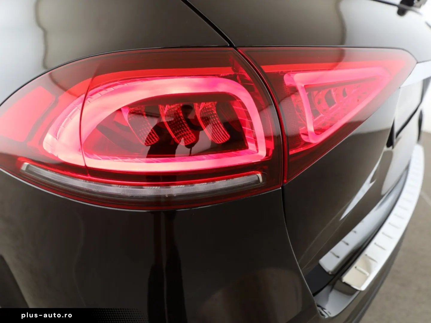 MERCEDES-BENZ GLE 400 d 4M AMG NIGHT AIRMATIC PANO 3&hellip;