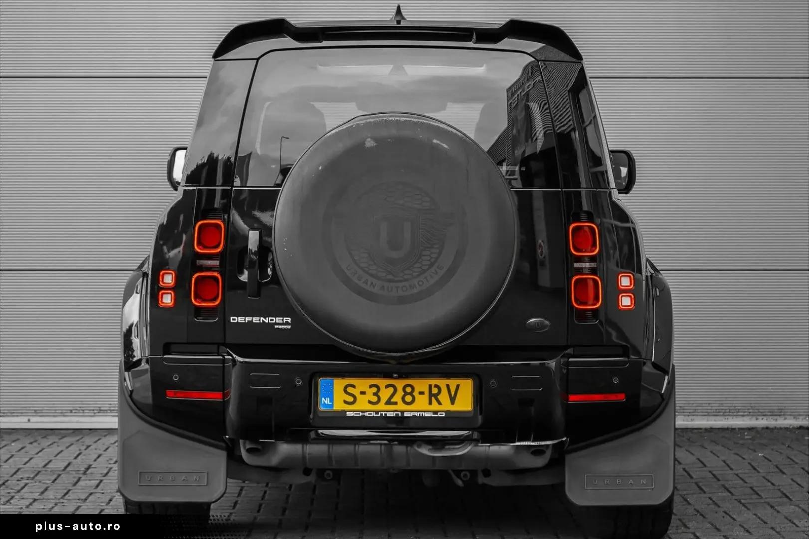 LAND ROVER Defender 110 2.0 P400e URBAN Widetrack Pano