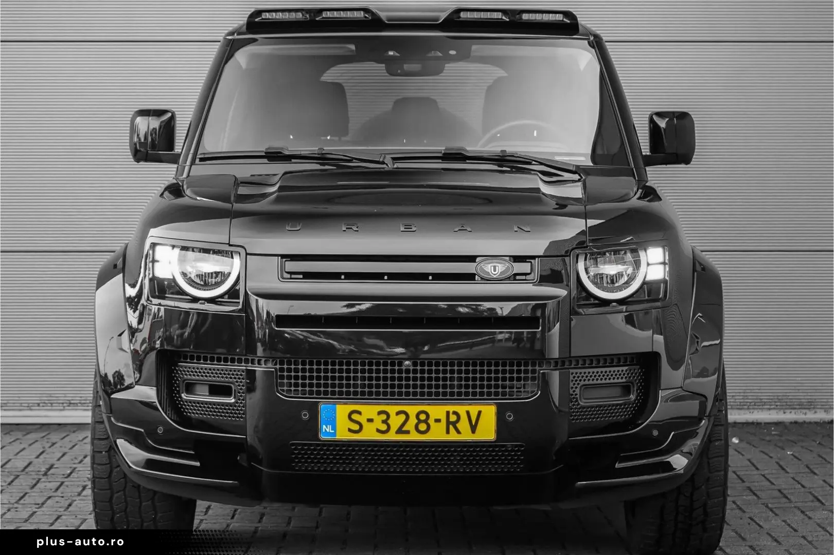 LAND ROVER Defender 110 2.0 P400e URBAN Widetrack Pano